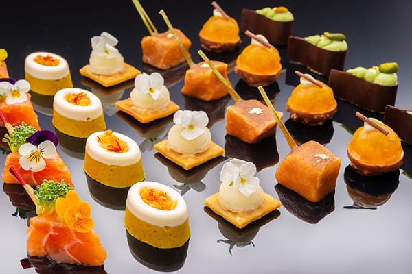 Quand faut-il réserver son traiteur ?